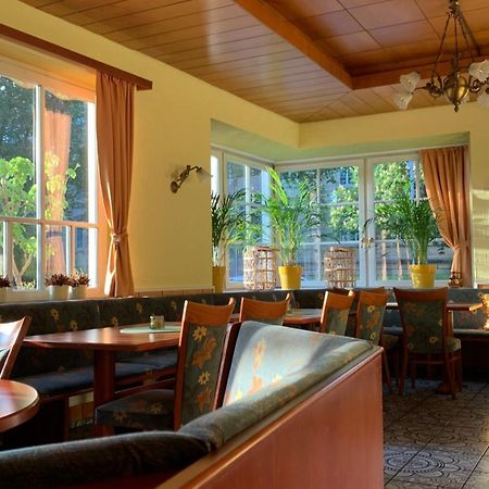 Hotel Schillerplatz Ohringen Bagian luar foto